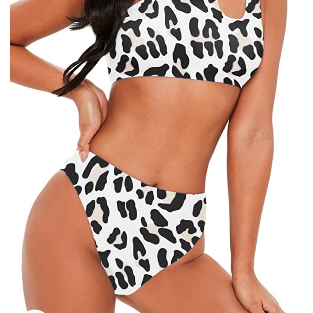 Leopard print hi-cut bikini